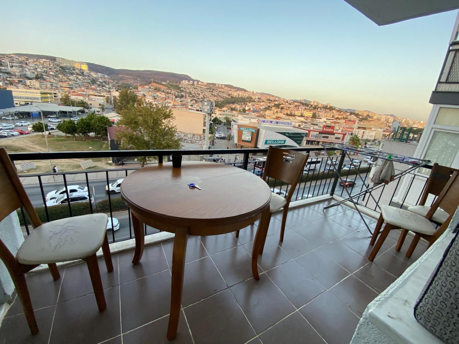 ÇİĞLİ ATAŞEHİR ANADOLU CADDESİ ÜZERİ SATILIK 3+1 DAİRE