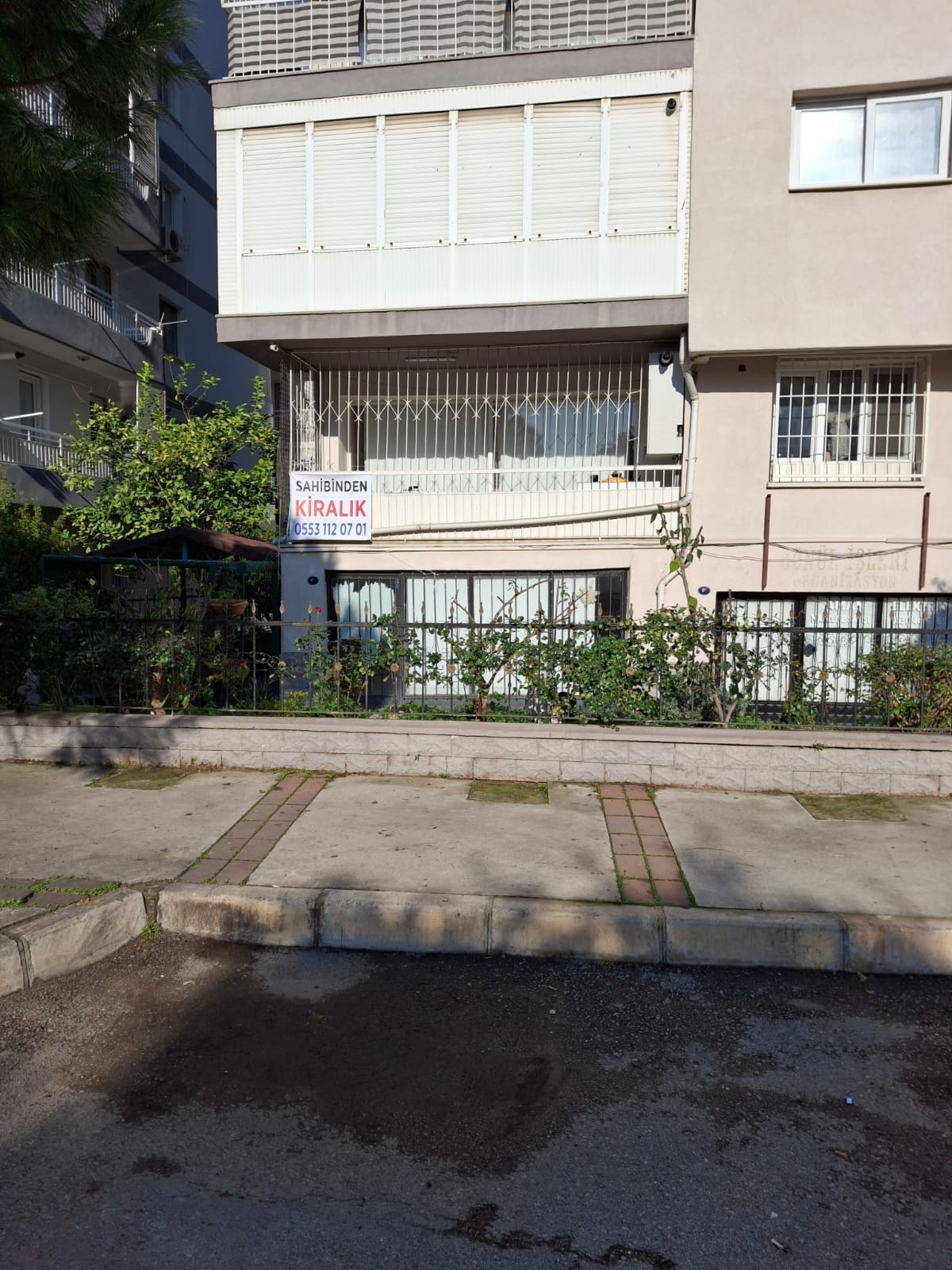 BAHÇELİEVLER MAHALLESİNDE  İZBAN DURAĞINA ÇOK  YAKIN Kİ
