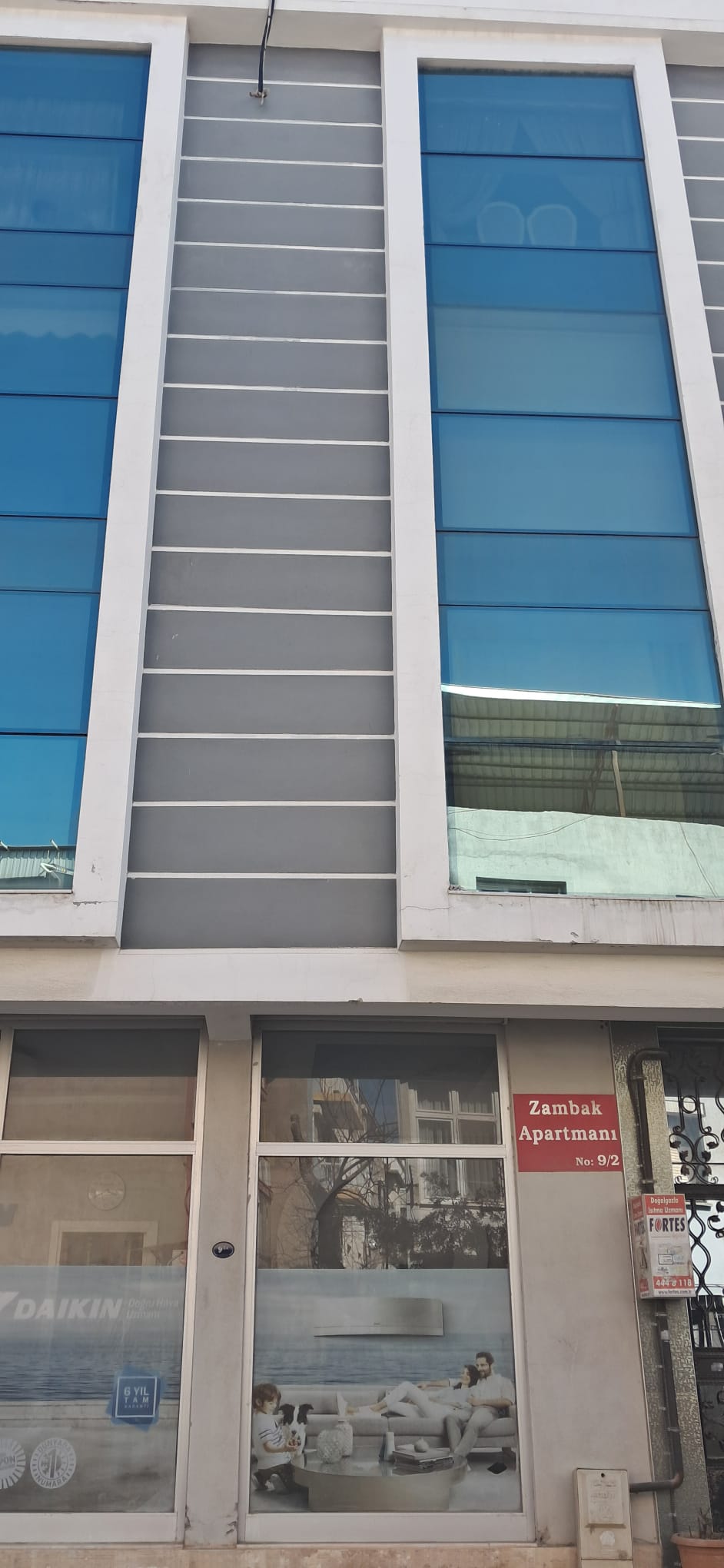 YENİ MAHALEDE SATILIK 2+1 KÖŞE DAİRE