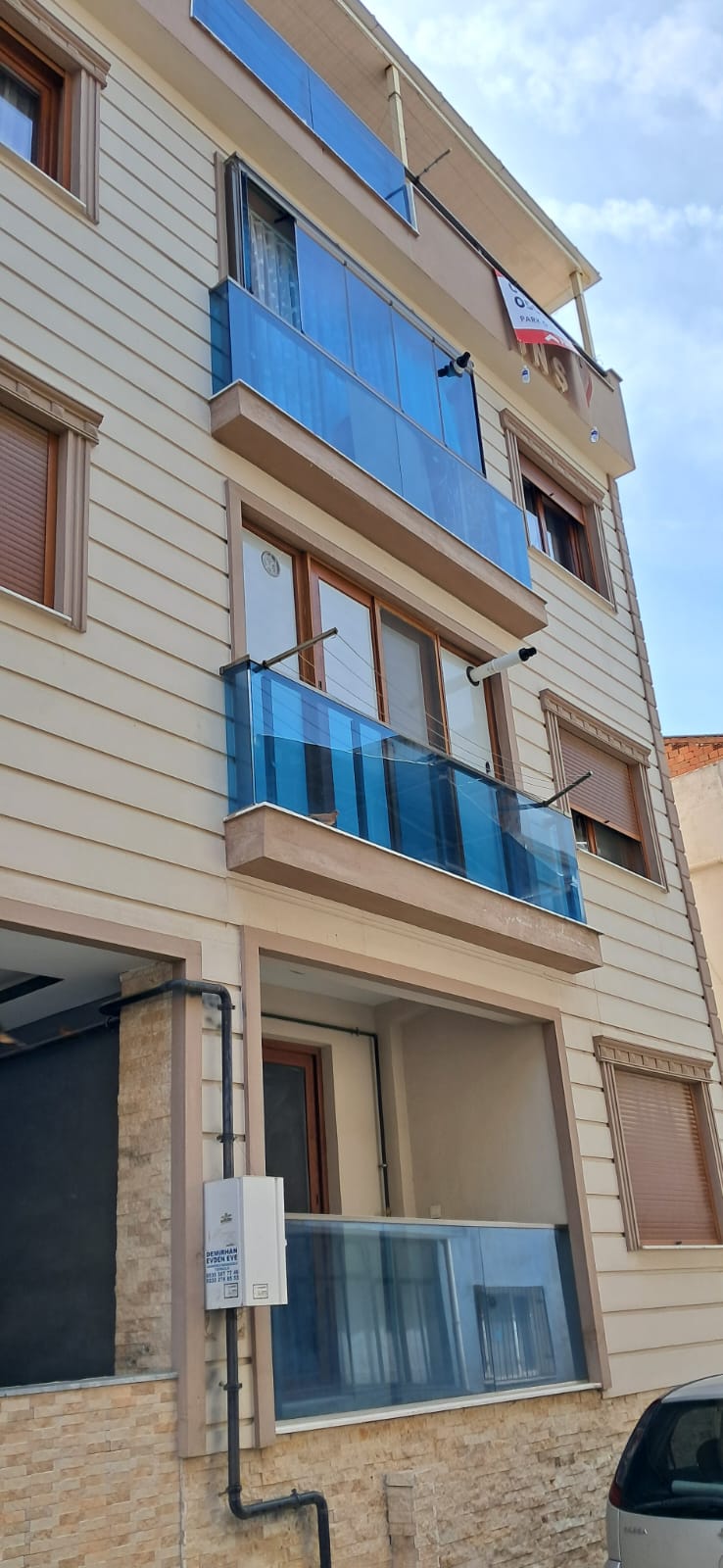 YENİ MAHALEDE SATILIK 4+1 ÇOK GENİŞ DUBLEKS DAİRE.....
