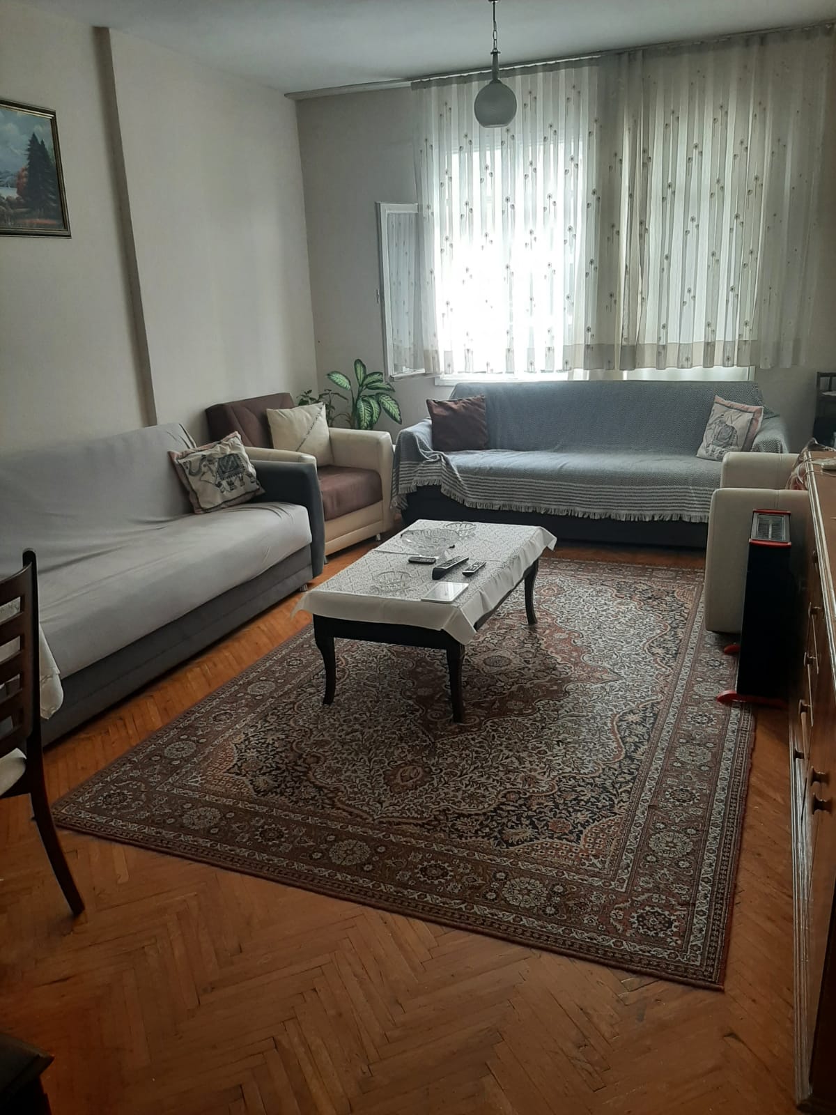 BAHÇELİEVLER KAPALI PAZAR YERİ YANINDA SATILIK 3+1 DAİR